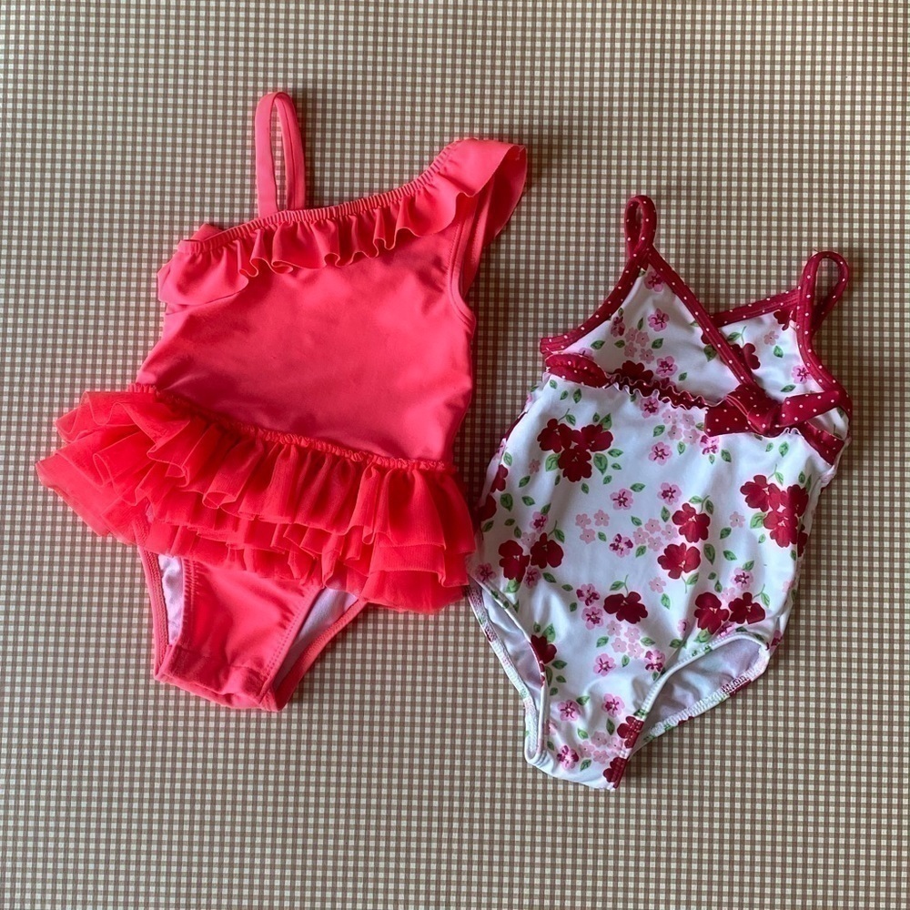 Bundle of 2‎ swimsuits. Size 18 months / 2T